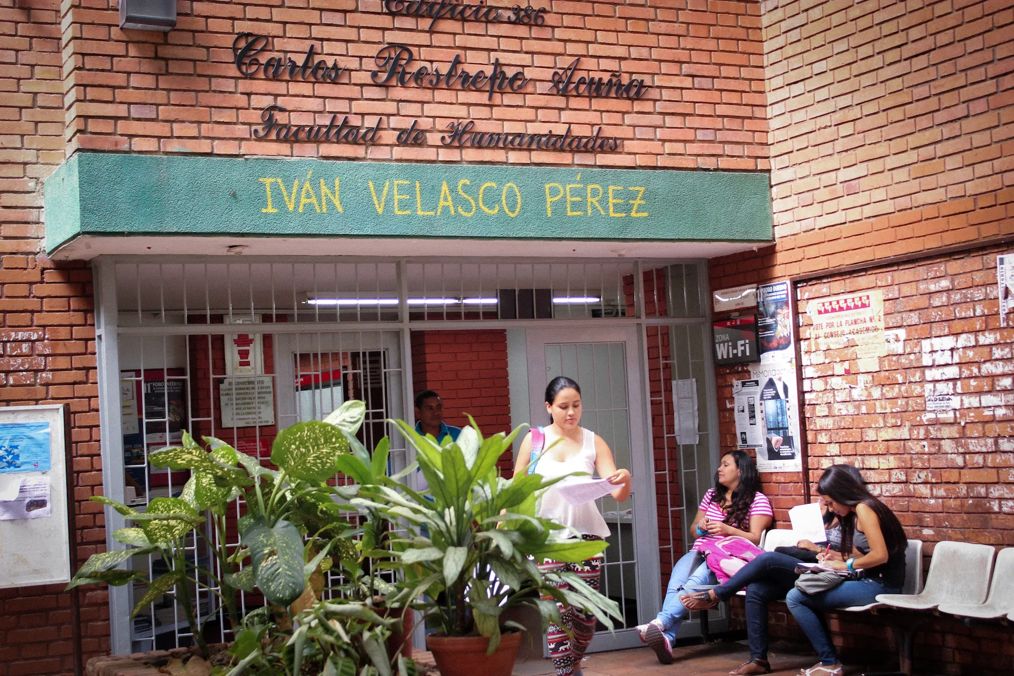 banner fachada edificio